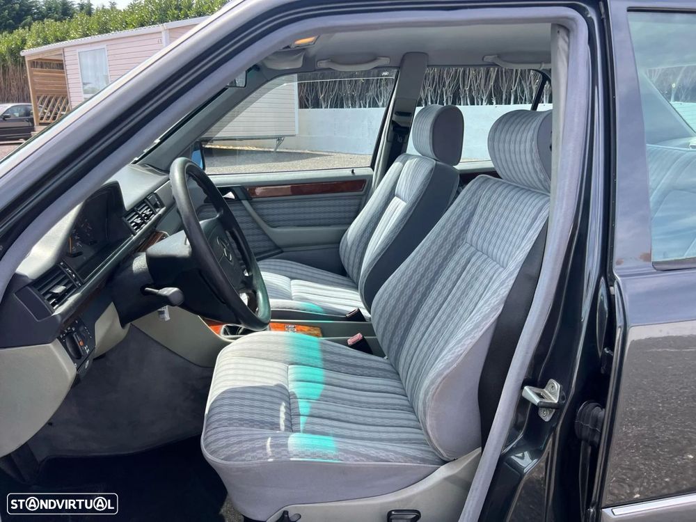 Mercedes-Benz E 280 Classic - 6