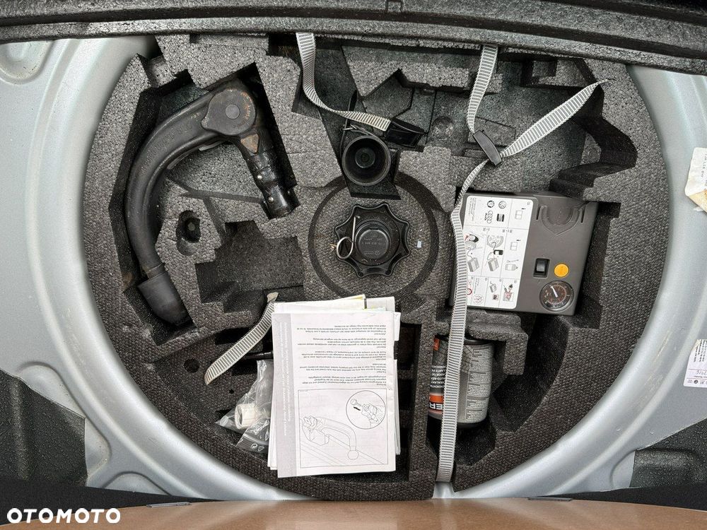 Volkswagen Golf Plus - 34