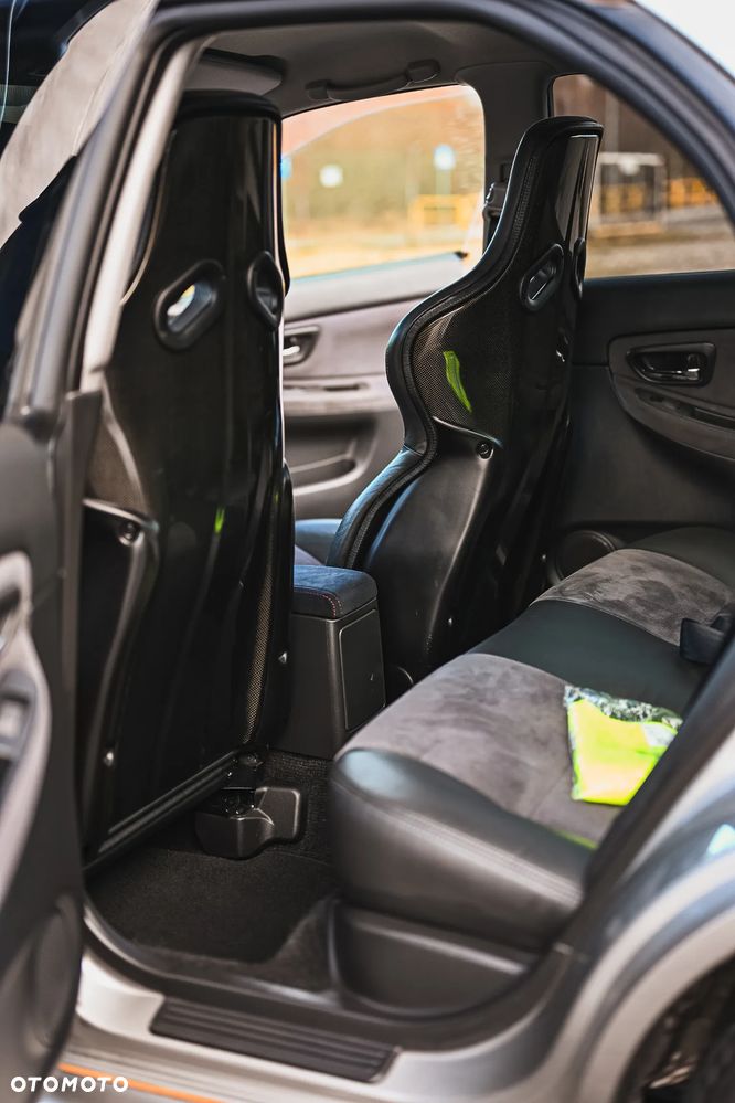 Subaru Impreza WRX STI - 12