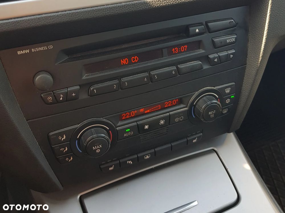 BMW Seria 3 320i - 15