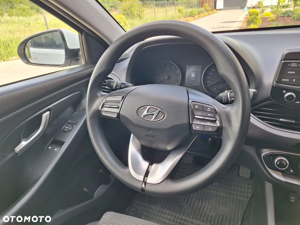 Hyundai i30 1.4 Select - 23
