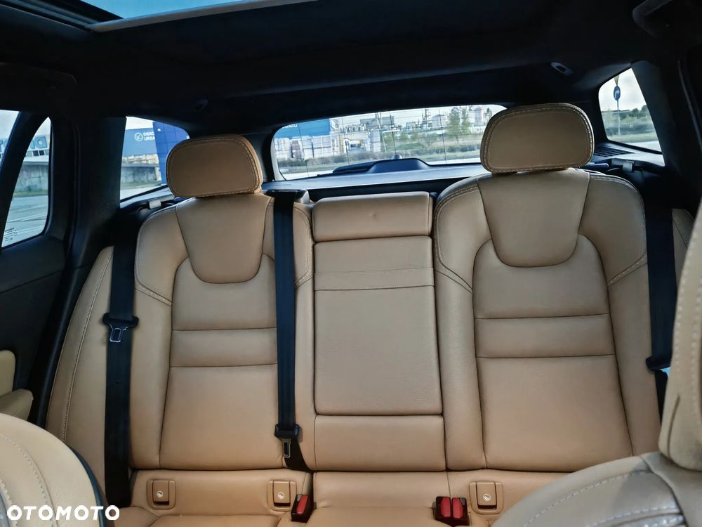Volvo V60 Cross Country T5 AWD Geartronic Pro - 26