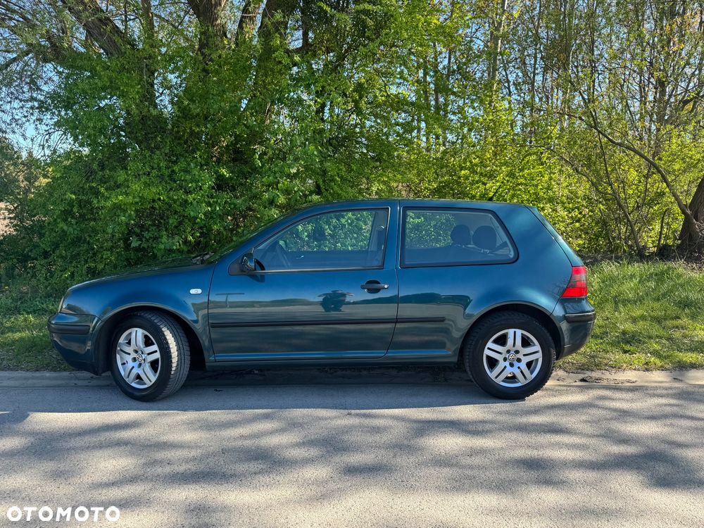 Volkswagen Golf - 3