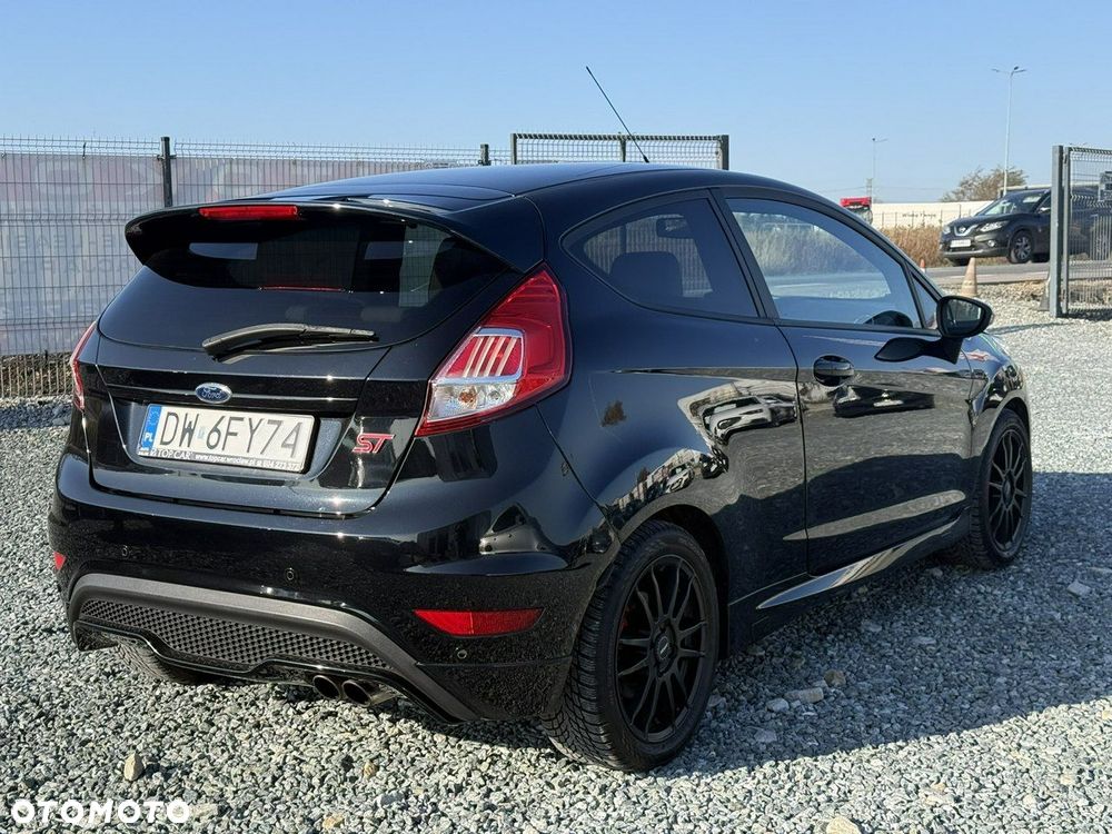 Ford Fiesta - 8