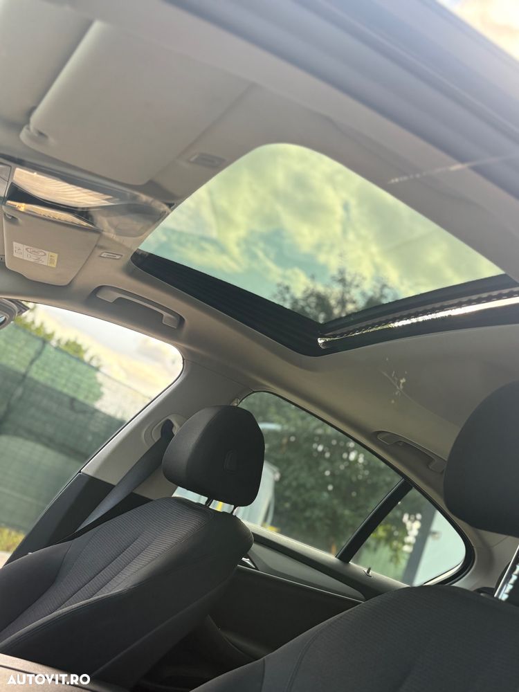 BMW Seria 5 520d AT MHEV - 40