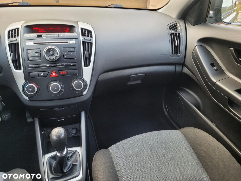 Kia ProCeed 1.6 CVVT Vision - 12