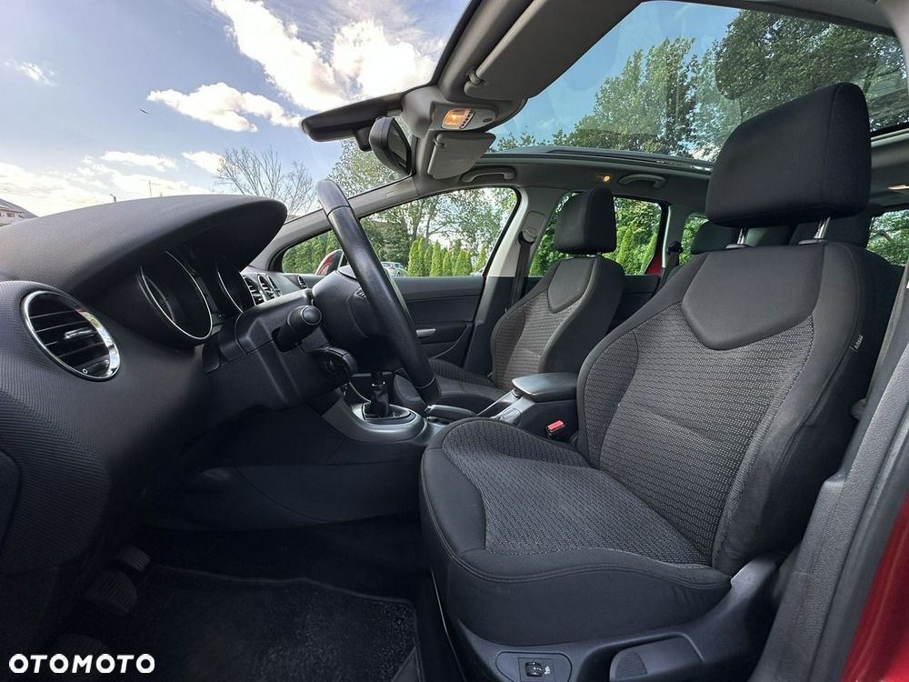 Peugeot 308 - 8