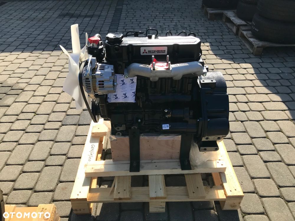 SILNIK Mitsubishi S4L2 MVS4L2-61SDL MVS4L2 61SDL 16999NETTO - 8