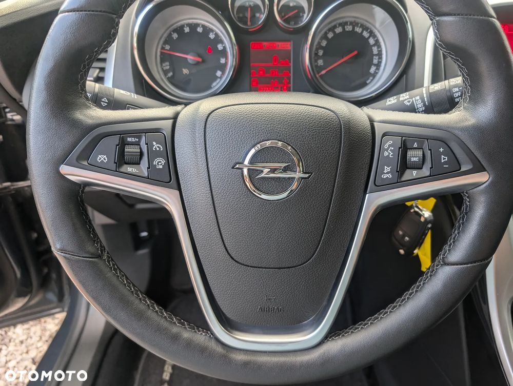 Opel Astra 1.4 Turbo Style - 25