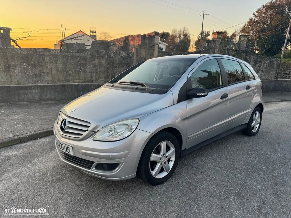 Mercedes-Benz B 150 BlueEFFICIENCY - 1