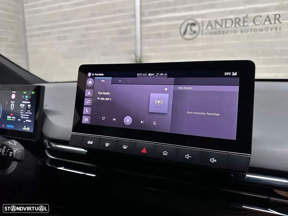 MG MG4 77 kWh Extended Range Luxury - 24