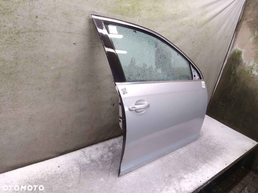 ! DRZWI  PRZÓD PRZEDNIE PRAWE VW VOLKSWAGEN GOLF 5 V KOMBI VARIANT JETTA SREBRNY  LA7W - 4