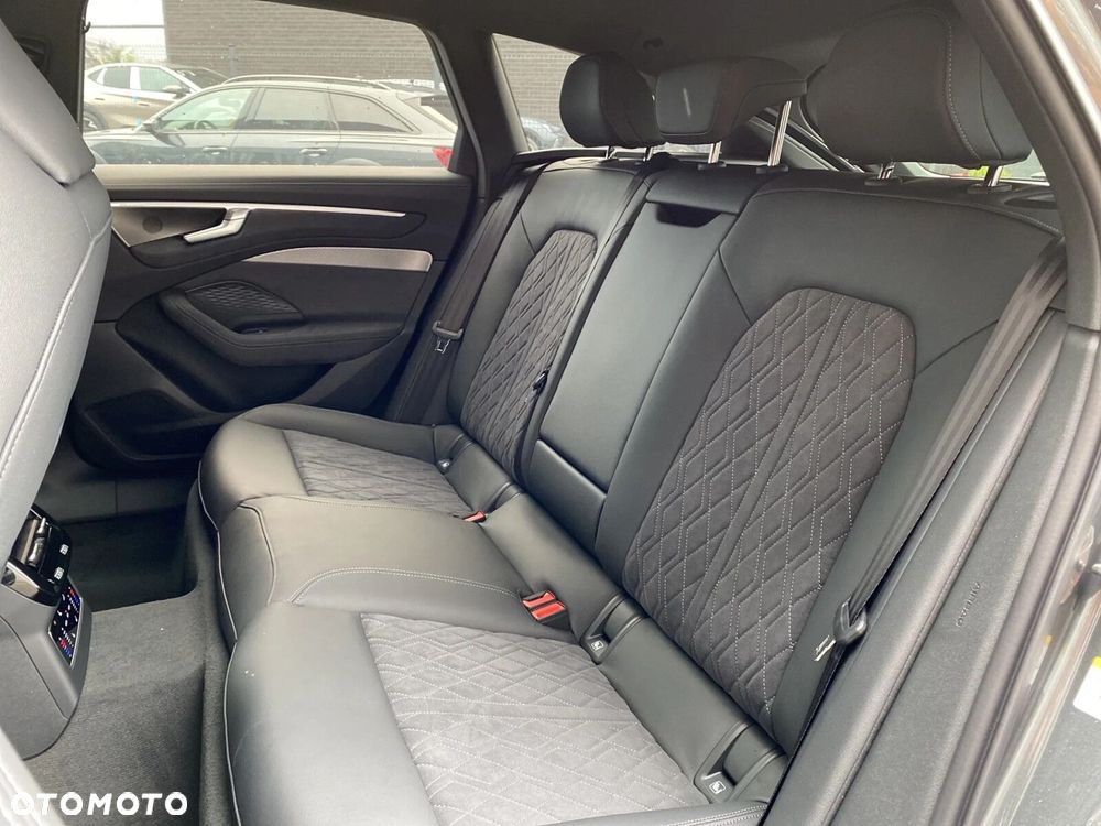 Audi A6 - 24