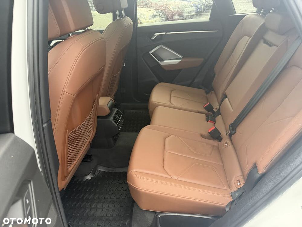 Audi Q3 - 12
