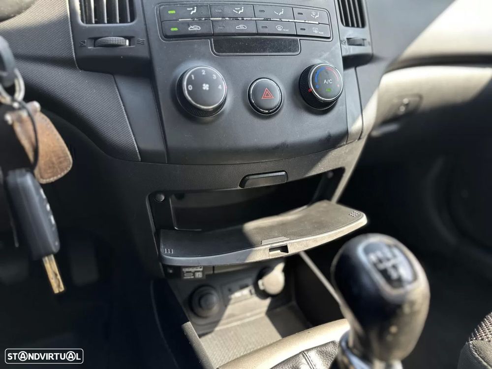 Hyundai i30 1.4 CVVT Blue Comfort - 23