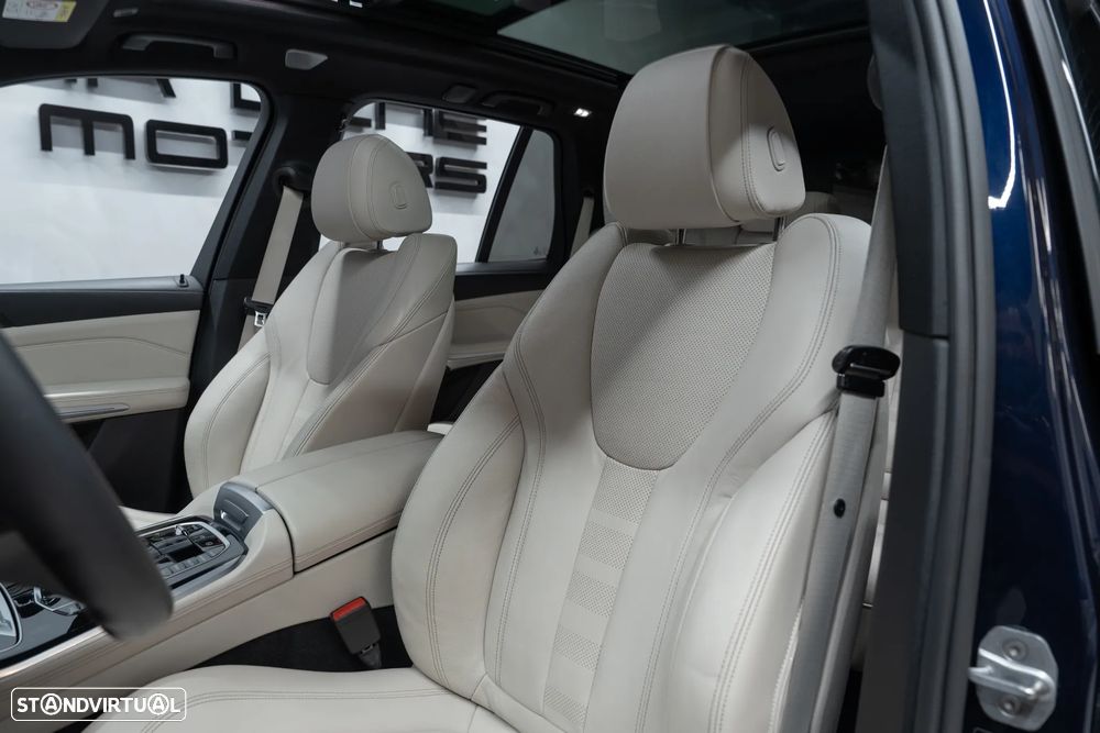 BMW X5 xDrive45e - 32
