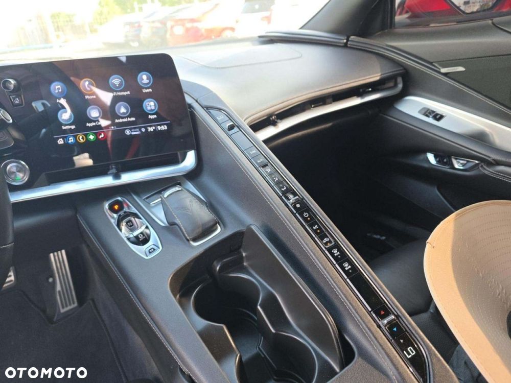 Chevrolet Corvette - 10