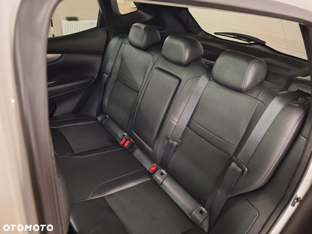 Nissan Qashqai 1.3 DIG-T Tekna EU6d - 23