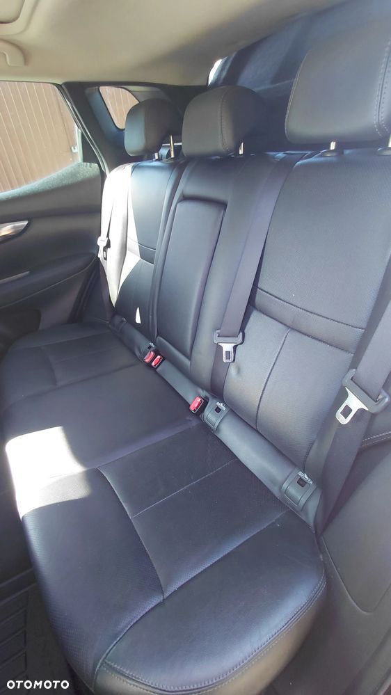 Nissan Qashqai 1.6 DCi 4x4 Tekna - 11