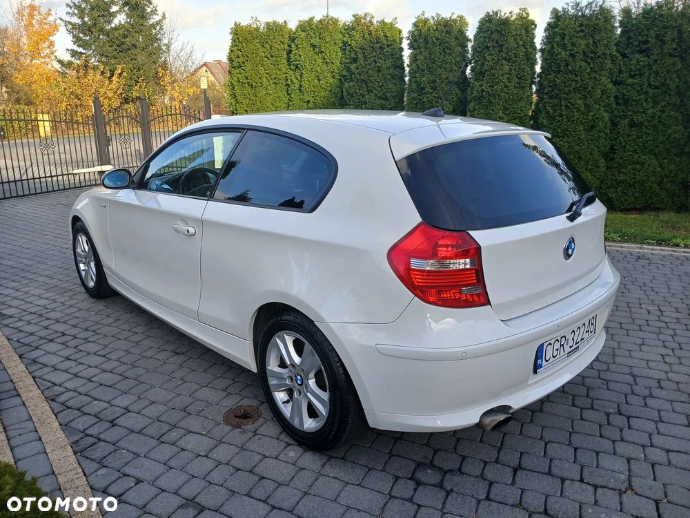 BMW Seria 1 116i - 13