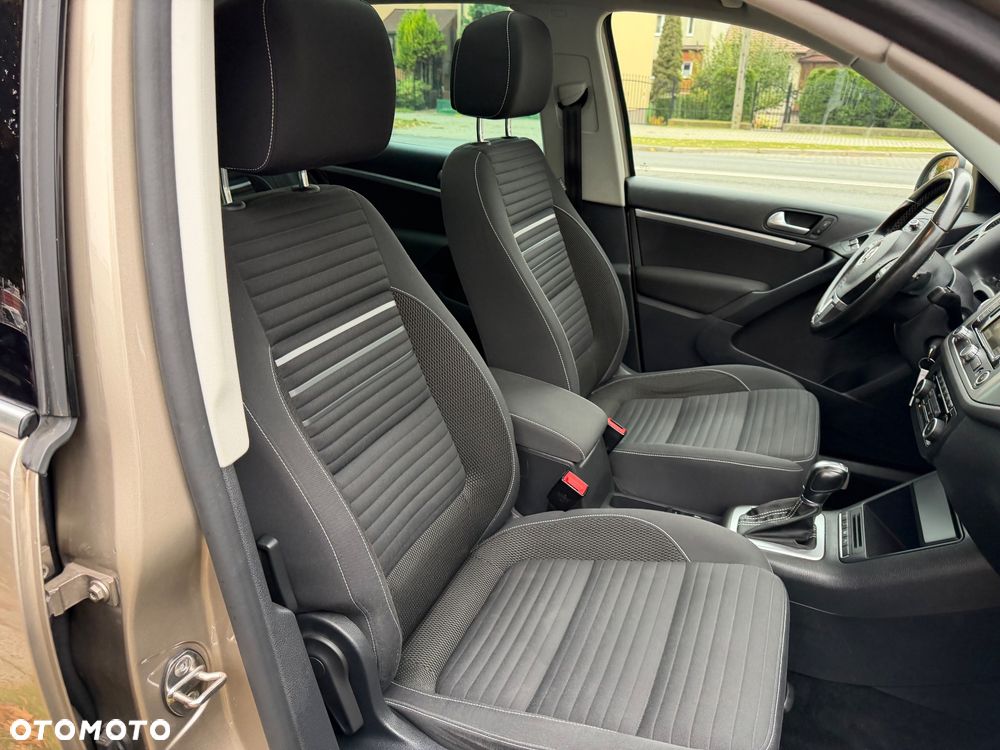 Volkswagen Tiguan 2.0 TDI DPF 4Motion BlueMotion Technology DSG Exclusive - 18