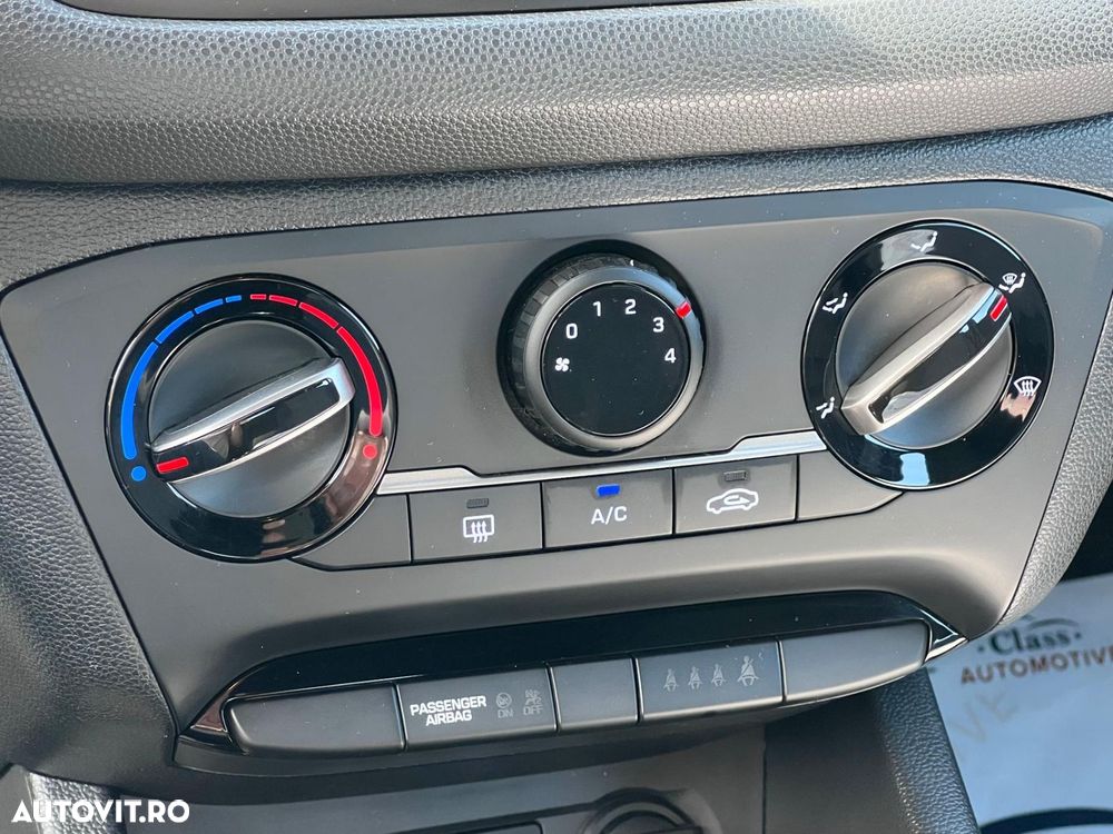 Hyundai i20 1.25 M/T Black Line - 23