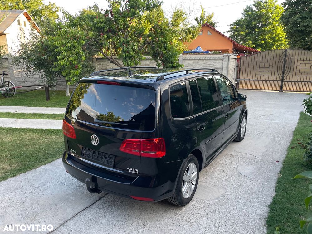 Volkswagen Touran - 6
