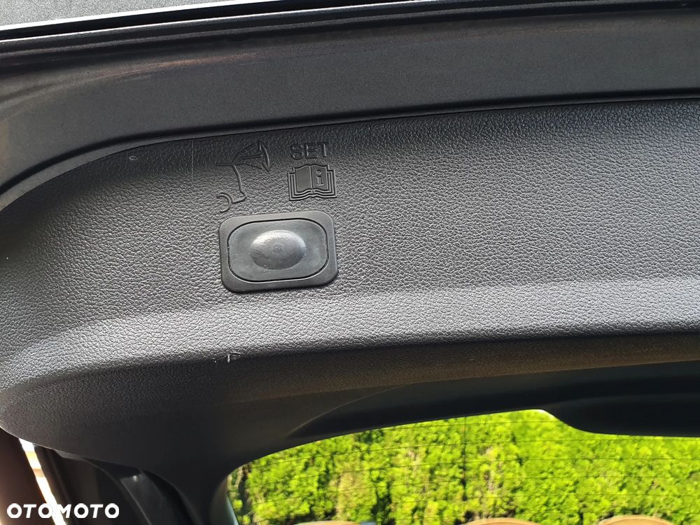 Ford Kuga 2.0 TDCi 4x4 Titanium - 13