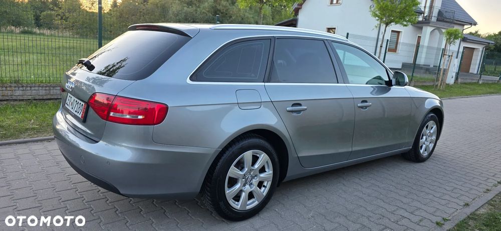 Audi A4 Avant - 10