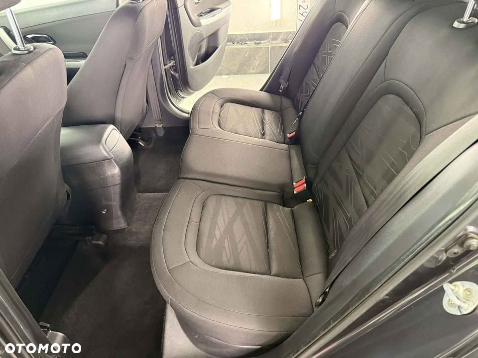 Kia Ceed - 15