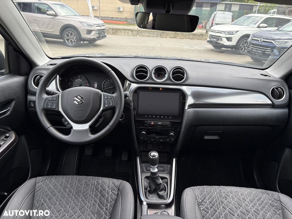 Suzuki Vitara 1.4 Boosterjet 6MT AllGrip MHEV Luxus - 8