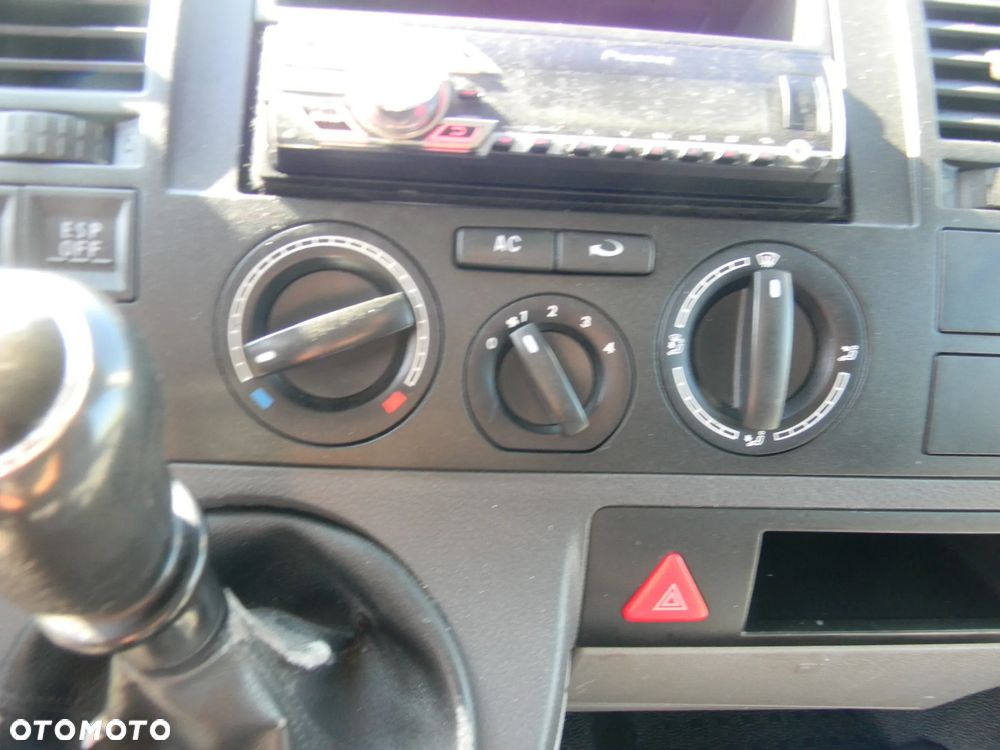 Volkswagen Transporter - 16