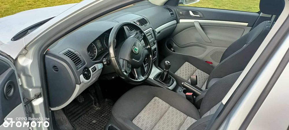 Skoda Octavia - 14