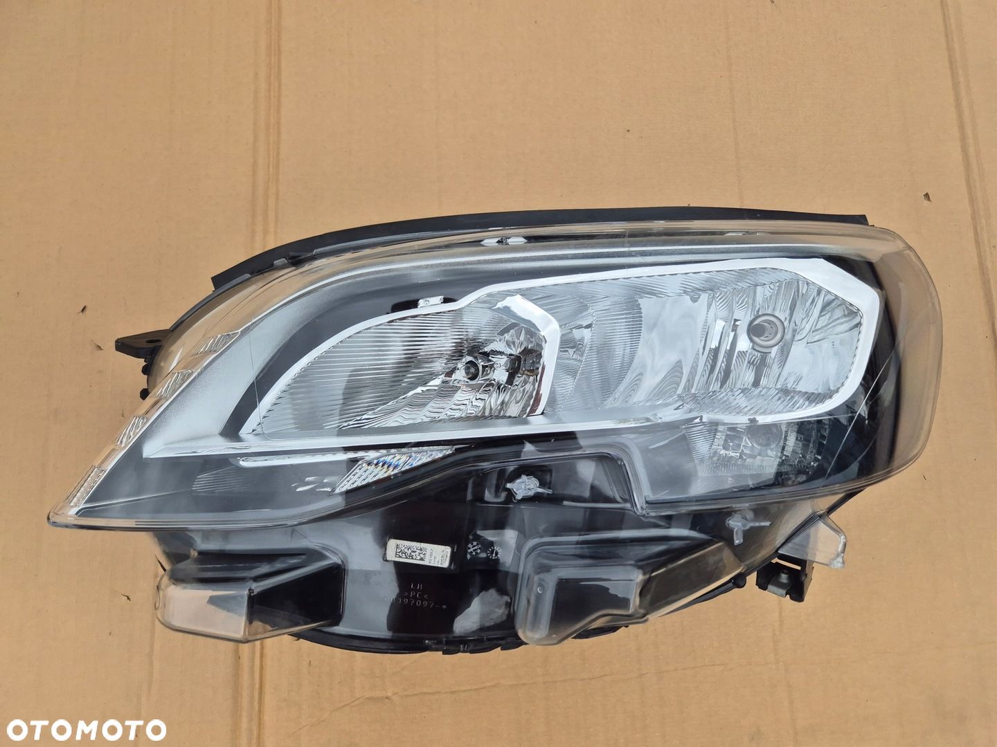 Peugeot Expert 3 Traveller lampa lewa. Oryginał - 1