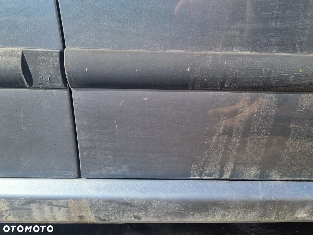 PEUGEOT 307 01-05 2005 r. 5D HB EZWD drzwi prawy przód prawe przednie PP * - 5