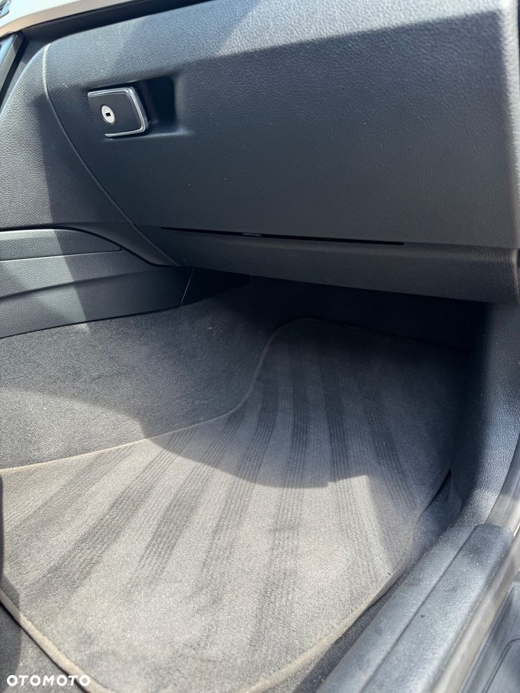 BMW Seria 3 316d - 24