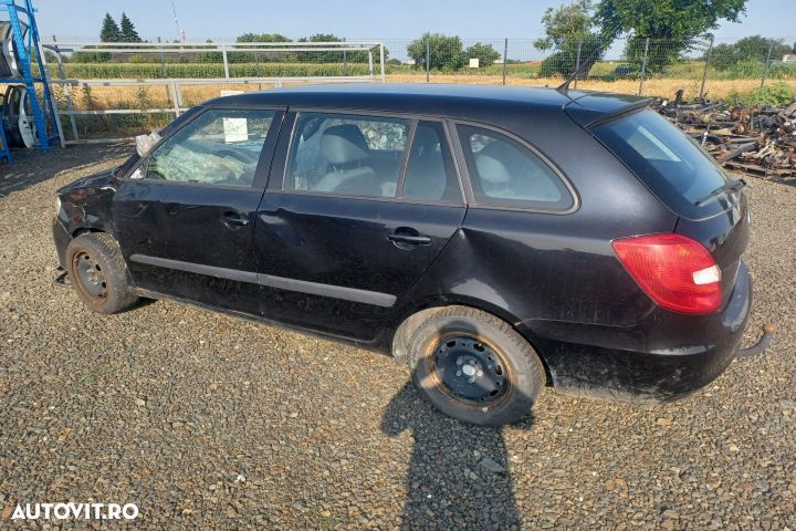 Calculator airbag 1C0909605K Skoda Fabia 5J [2007 - 2010] Combi wagon - 9