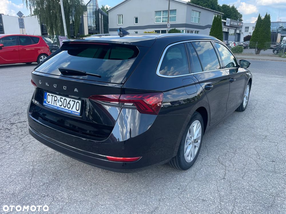 Skoda Octavia 2.0 TDI DSG Style - 3