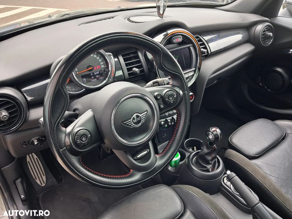 Mini Cooper S Standard - 12