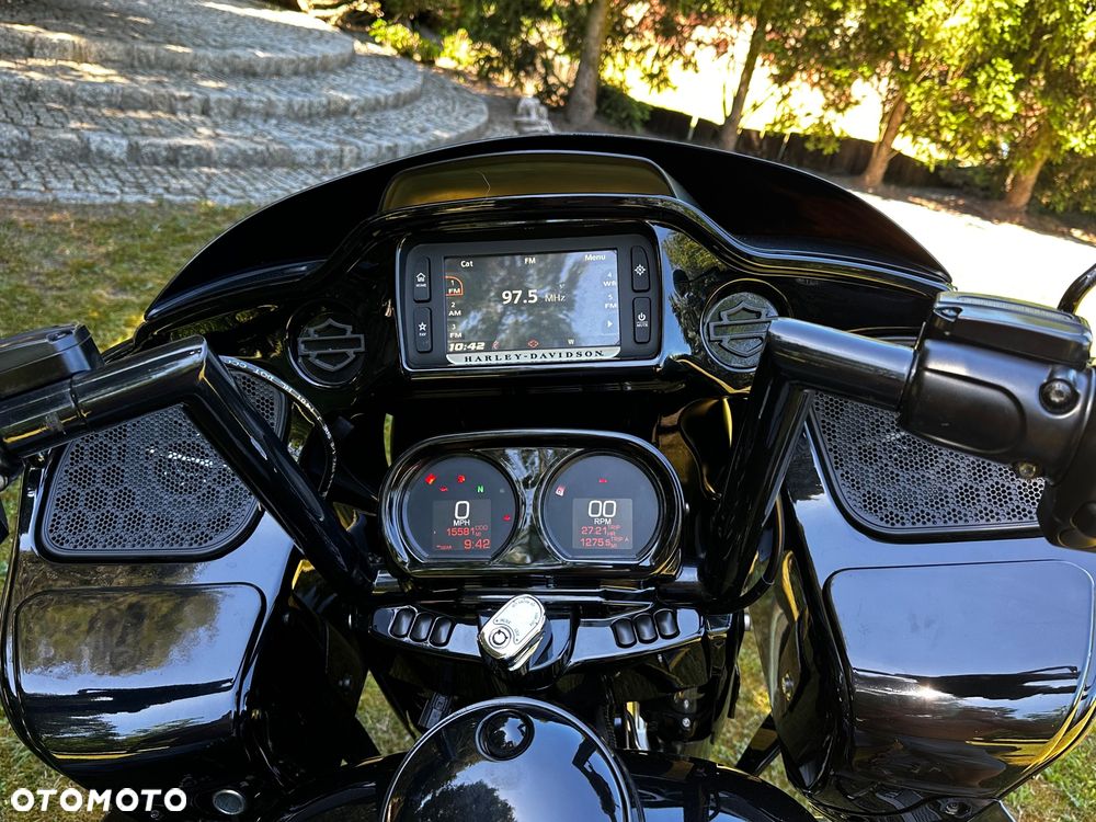 Harley-Davidson Touring Road Glide - 15