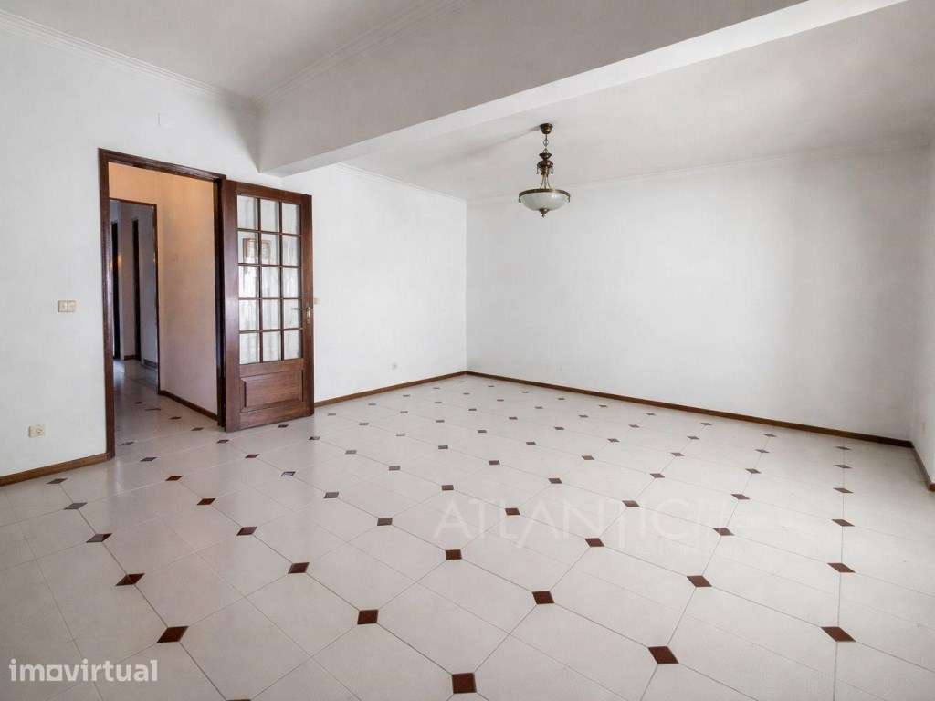 Apartamento T2 Mercês - Grande imagem: 2/11