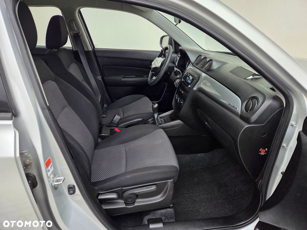 Suzuki Vitara - 11
