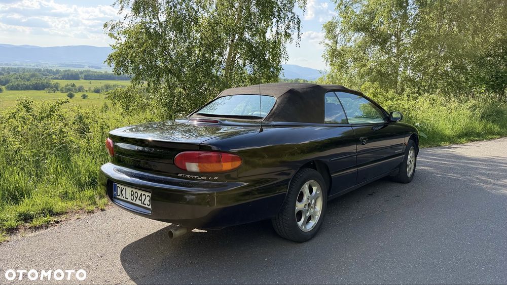 Chrysler Stratus - 4