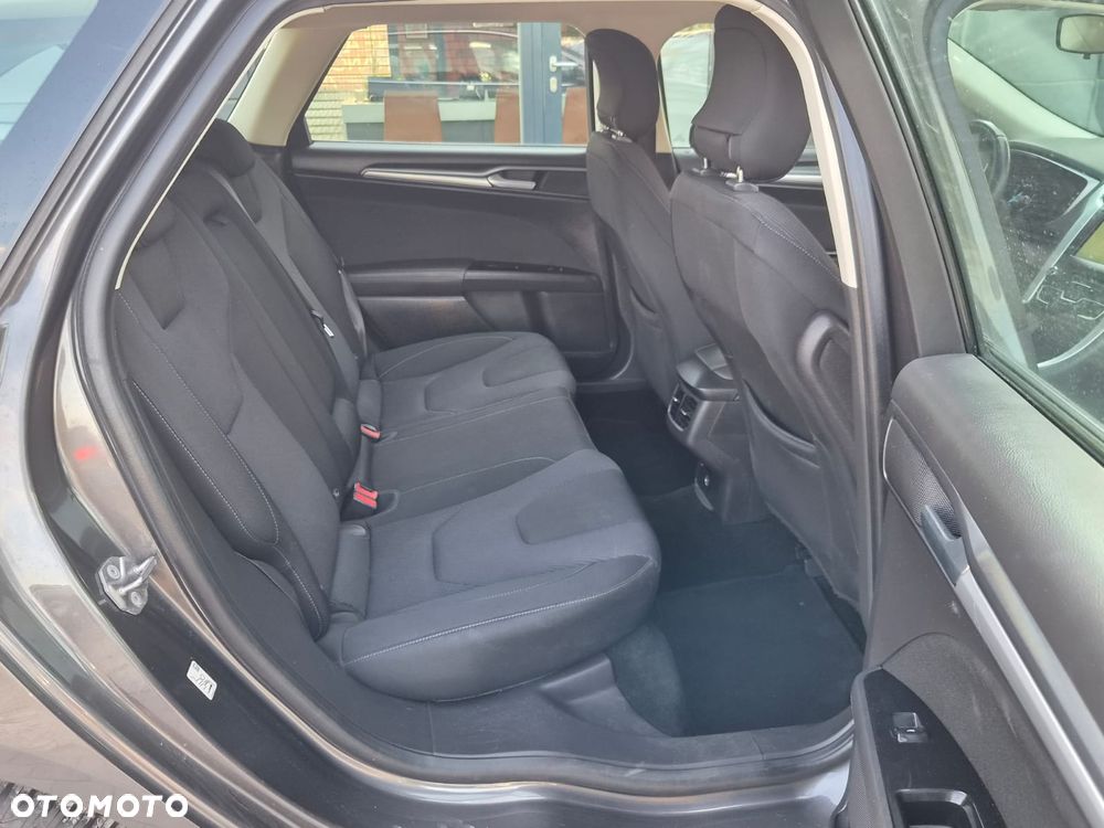 Ford Mondeo 1.6 TDCi Ambiente - 28