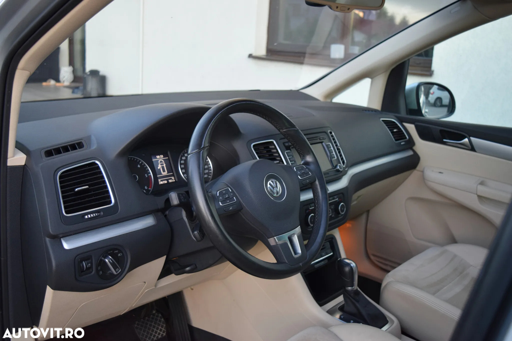 Volkswagen Sharan 2.0 TDI DSG Highline - 15