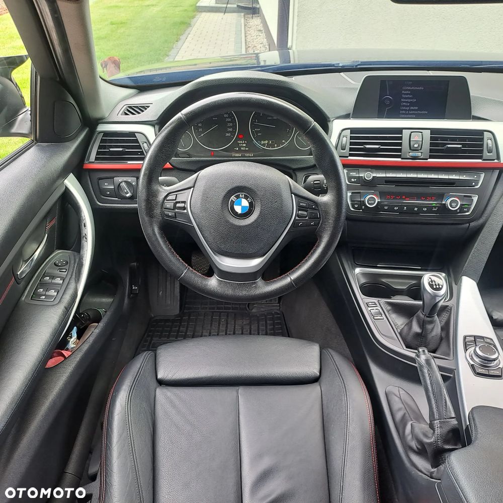 BMW Seria 3 320i Sport Line - 10