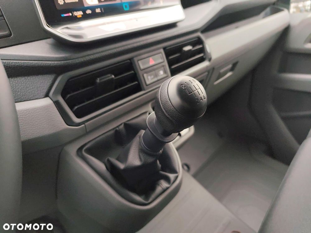 Volkswagen Crafter 35 furgon 140km 4490 - 17