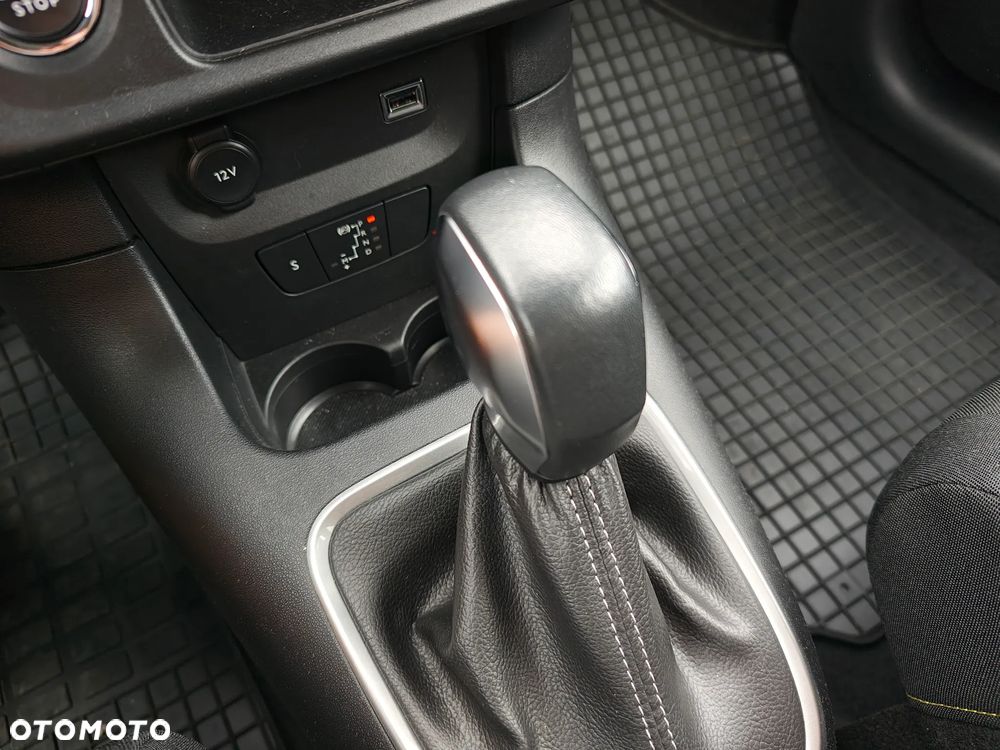 Citroën C3 1.2 PureTech Shine EAT6 - 14