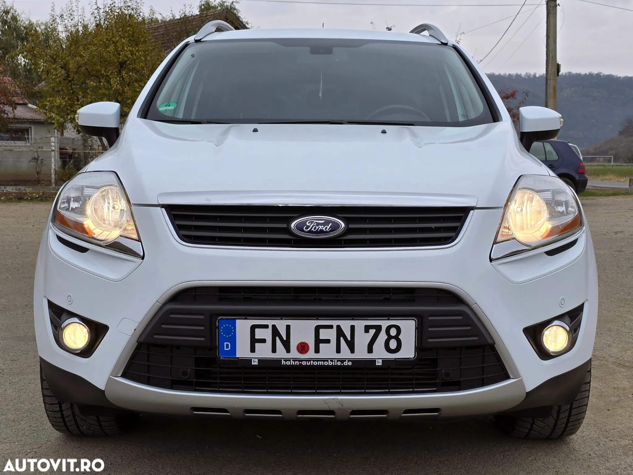 Ford Kuga 2.0 TDCi 2x4 Titanium - 2