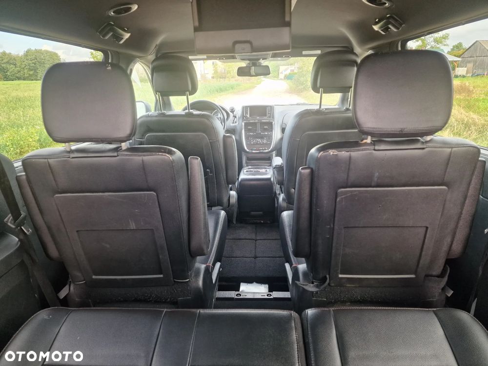 Dodge Grand Caravan 3.6 R/T - 10